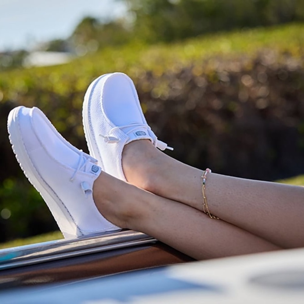 Hey Dude wendy linen natural white Women's White Sneakers 36 EU 6US